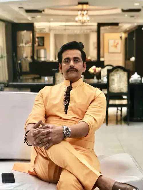 Ravi Kishan is facing a paternity dispute with a 25-year-old woman named Shinova